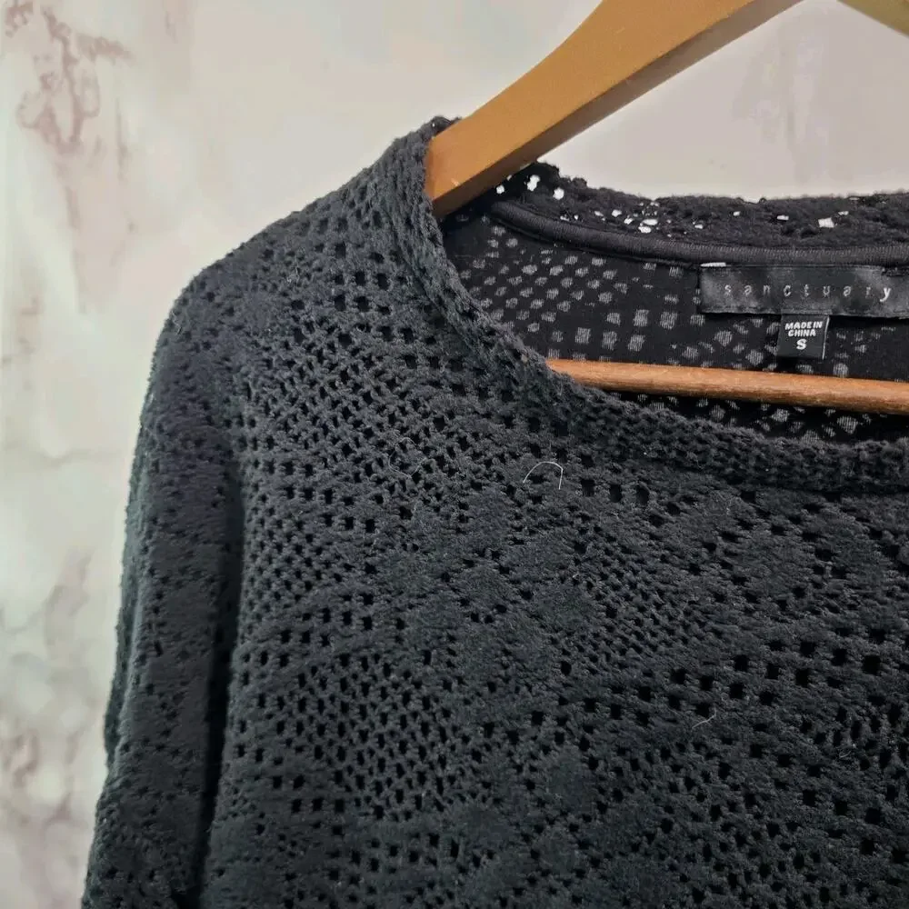 Anthropologie Shirt Womens Small Black Lace Eyelet Balloon Puff Sanctuary